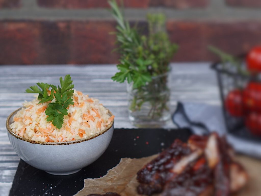 Cole Slaw als Beilage zu Baby Back Ribs